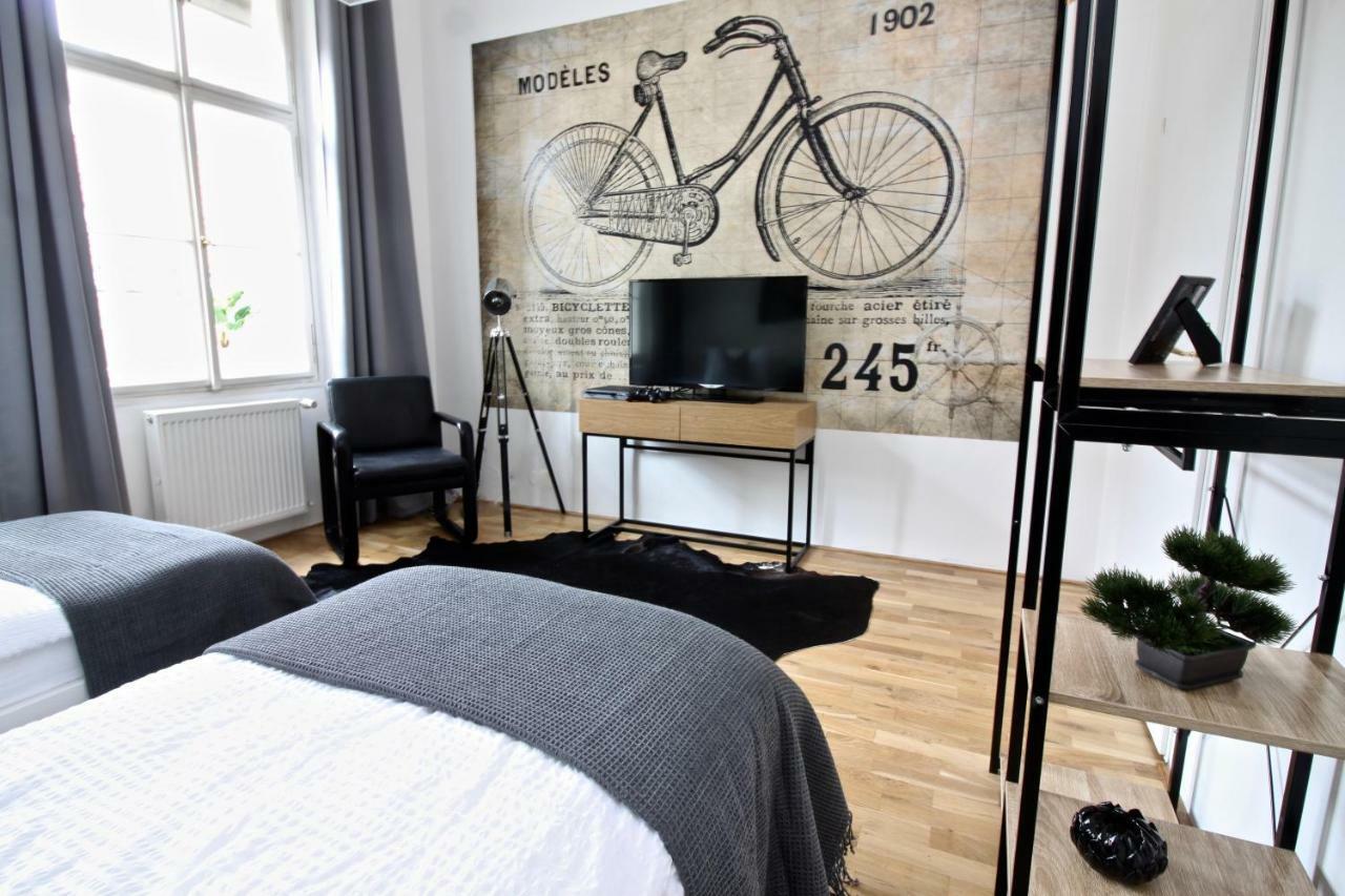 New Design & Style Apartment Old Town Xxl Praga Exterior foto